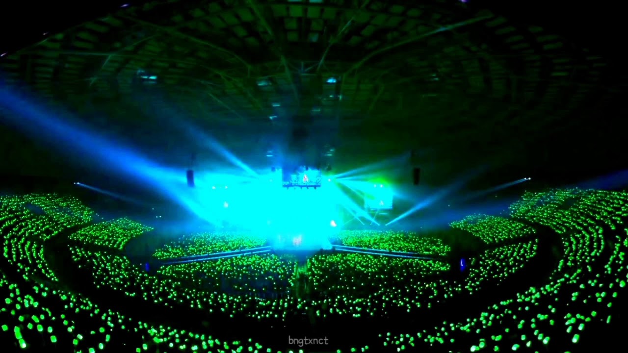 NCT DREAM 'BOOM' but you're at the actual concert