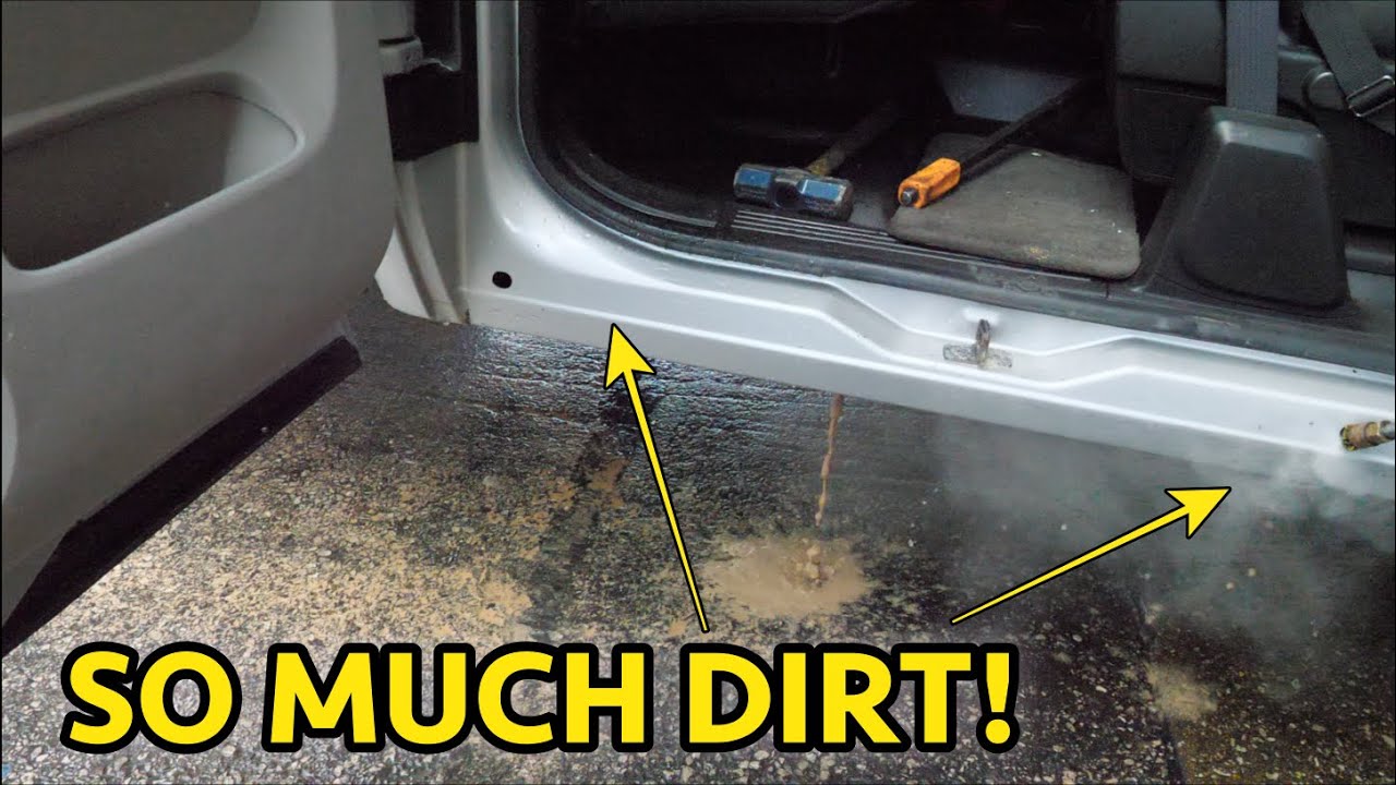 Rust Sucks! Washing Out The Rocker Panels on my CRUSTY Silverado 2500