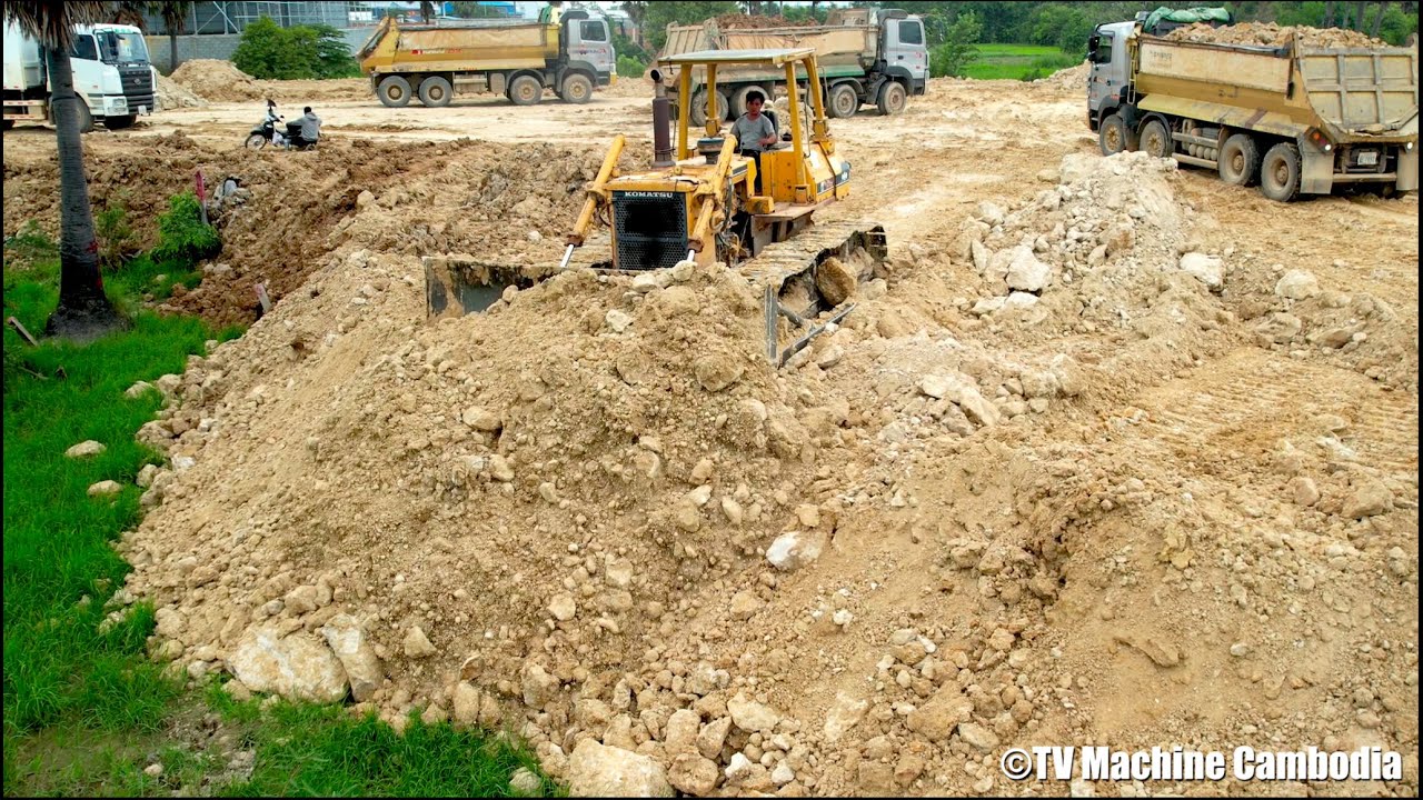 Nice Processing Project Backfilling Land Komatsu Bulldozer Spreading And Truck Dumping Soil