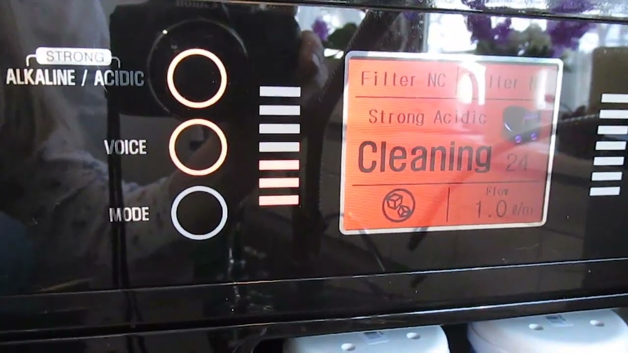 Demo Using the Strong Left Side of the Super S12 Water Ionizer 1