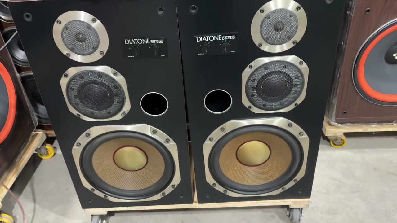 22/1 trọn bộ ghép nghe nhạc kết hợp hát karaoke giá đình ae tham khảo nhé lh : 0936404639