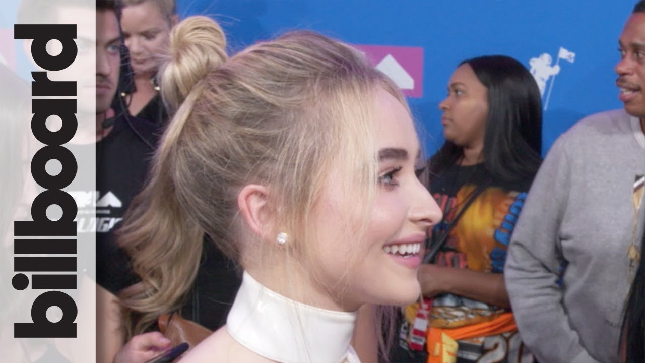 Sabrina Carpenter Talks Love of Rihanna, Remembers Aretha Franklin | MTV VMAs 2018