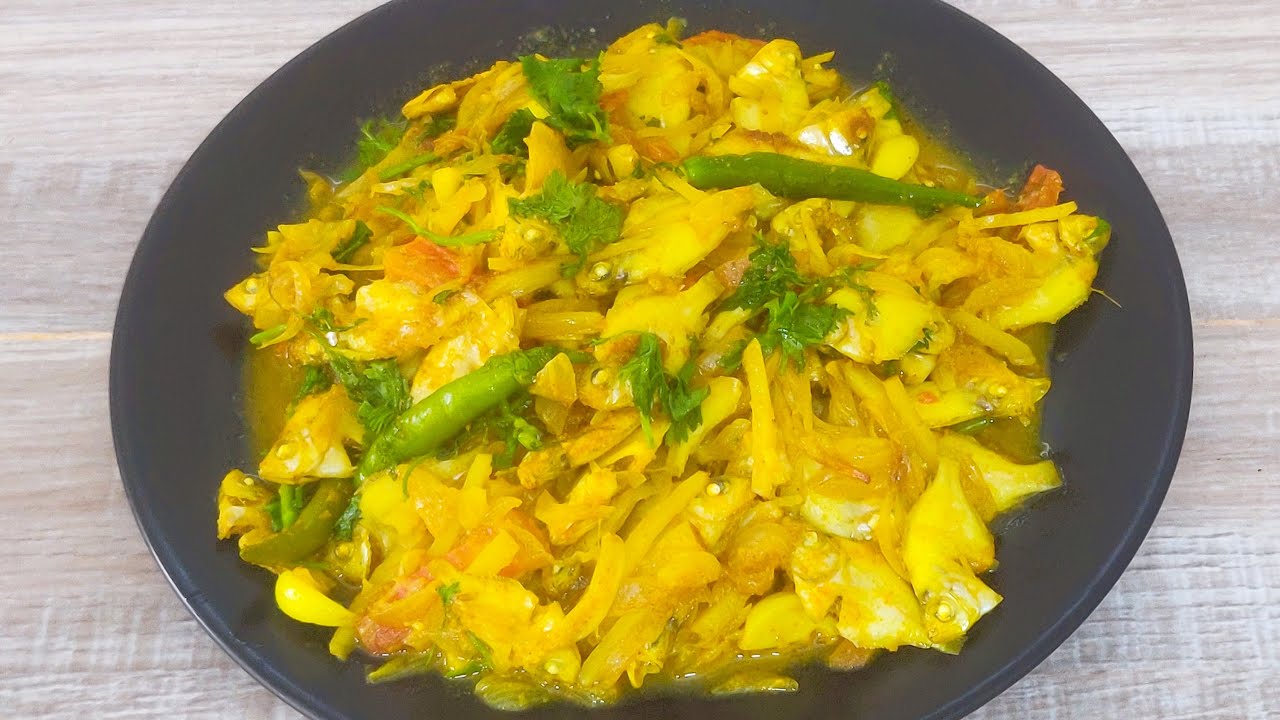 গরম ভাতে সেরা স্বাদের চাঁদা মাছের ভুনা | Small Fish Recipe |  By Yana's Kitchen
