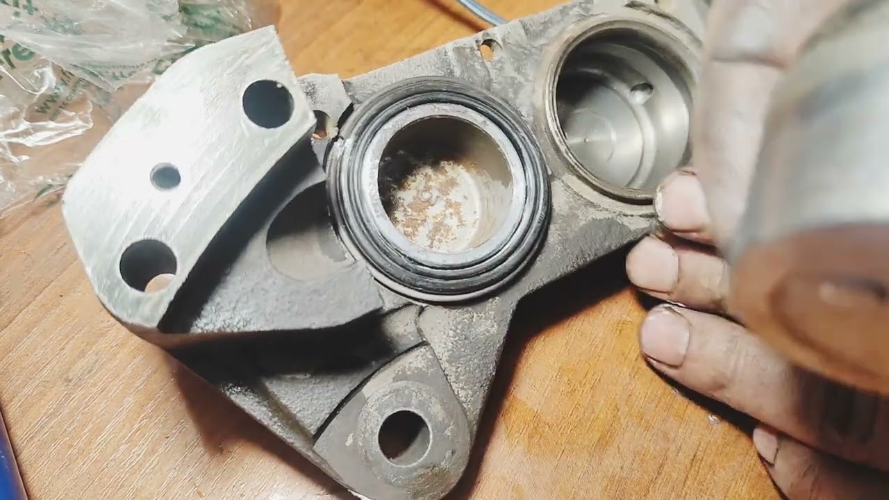 обслуживание тормозного суппорта toyota land cruiser prado 95/ hilux surf @TiMC1790