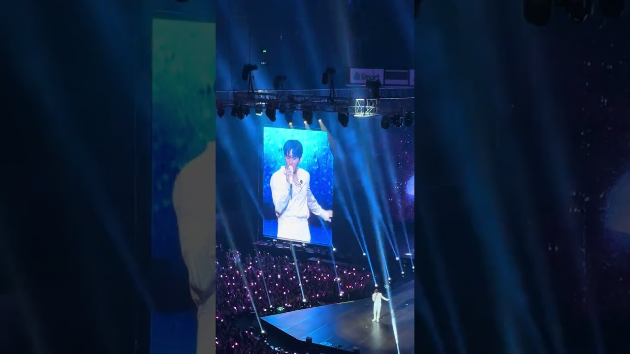 240413 BAEKHYUN Lonsdaleite in Manila | Bungee + Love Again + BBH Ment + Cry for Love 🤒