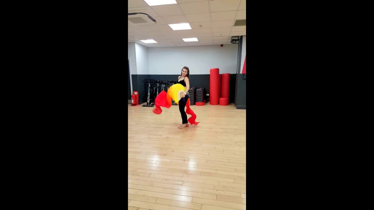 Sarasvati Dance fan veils belly dance to Sahar 