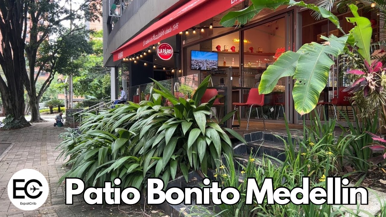 Patio Bonito Medellin | A Neighbourhood in Poblado Close the Shopping and Business District.