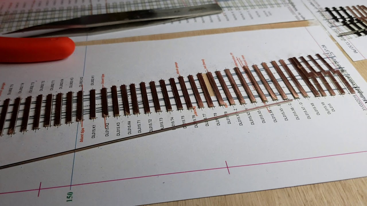2FS hand laying track #3 - Rails