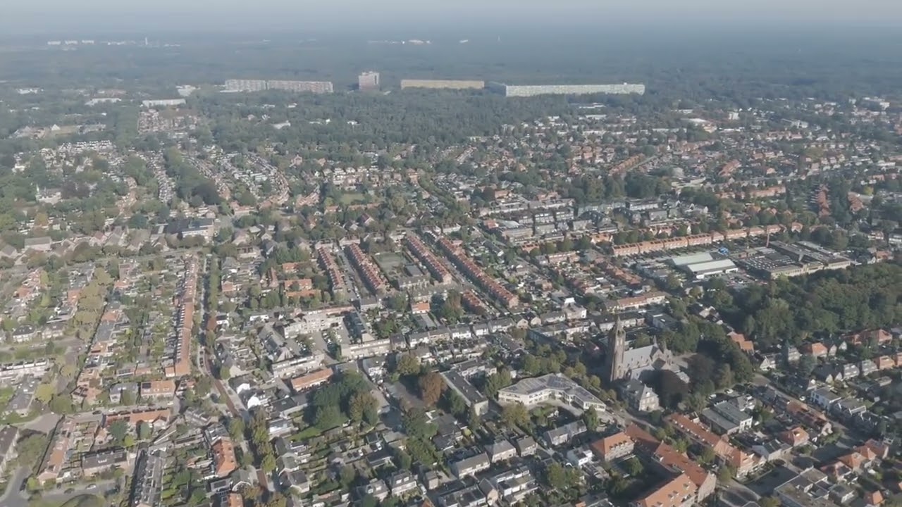 DJI Mini 4 pro Flight over the City of Zeist (Utrecht)