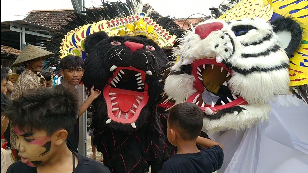 Super Meriah.! Kirab Barongan Satrio Murso Joyo & JMP Drumband Beli Pentol Siomay | Hidayah Demak