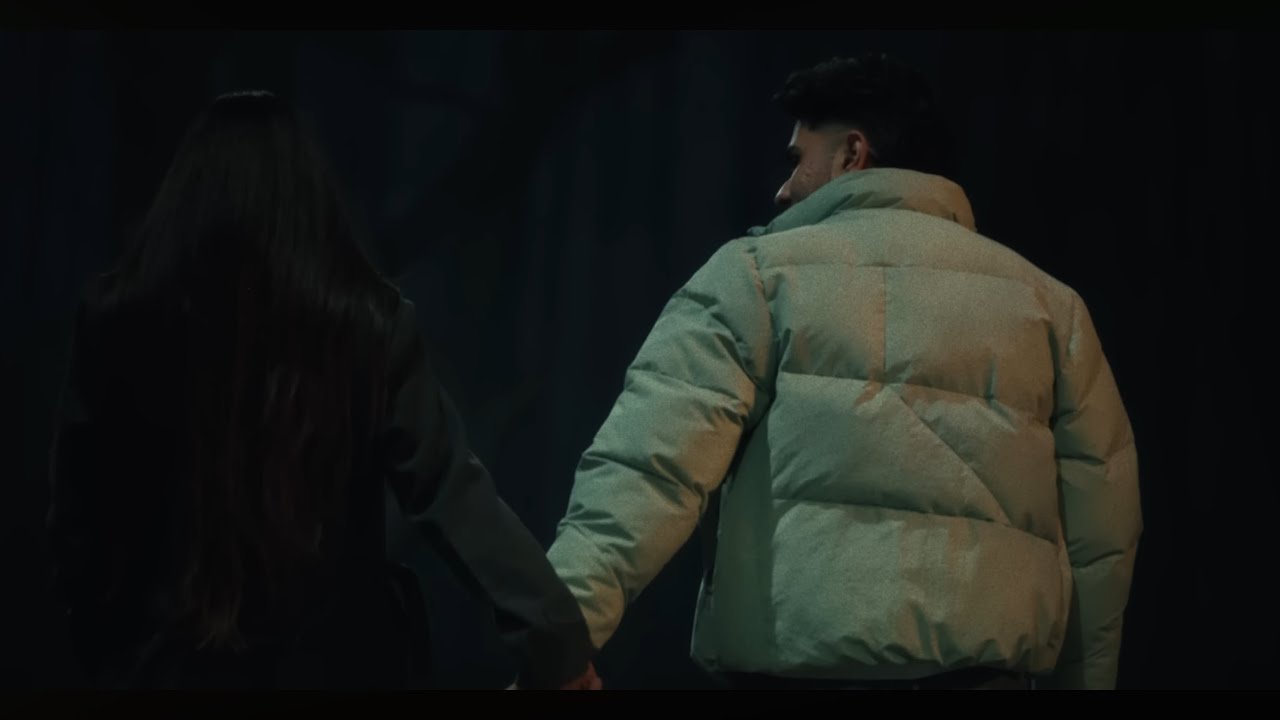 Kinna Pagal : Gur Aulakh (Official Music Video)