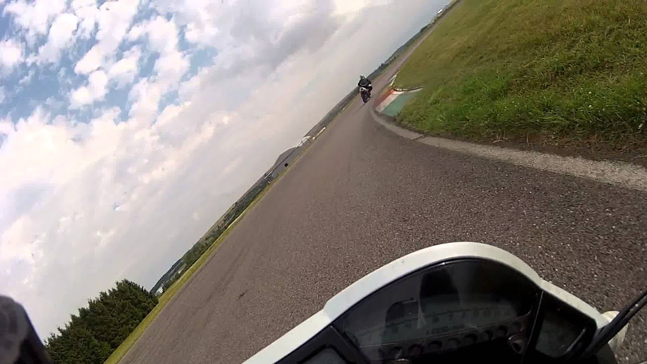 Chambley - CB1000R - 1ere journée débutant