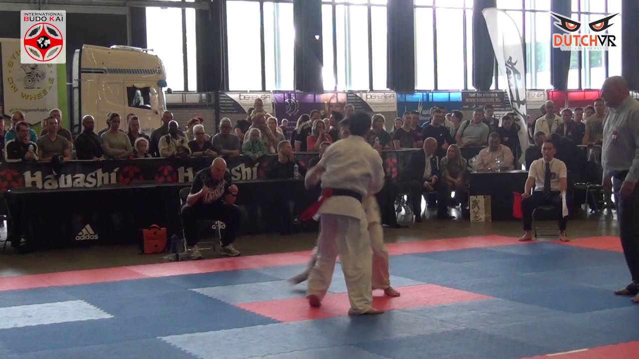 2016 05 21 NK Kyokushin  mat 2   fight 01