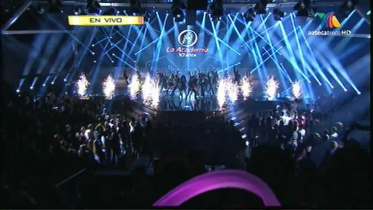 Edu Del Prado y ex-acad&eacute;micos en el opening Academia 10 a&ntilde;os (26 08 12)