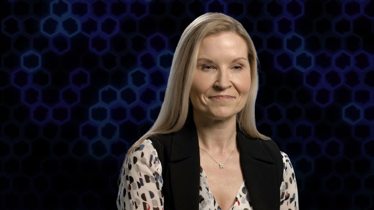 Chief Customer Officer: Kellie Snyder