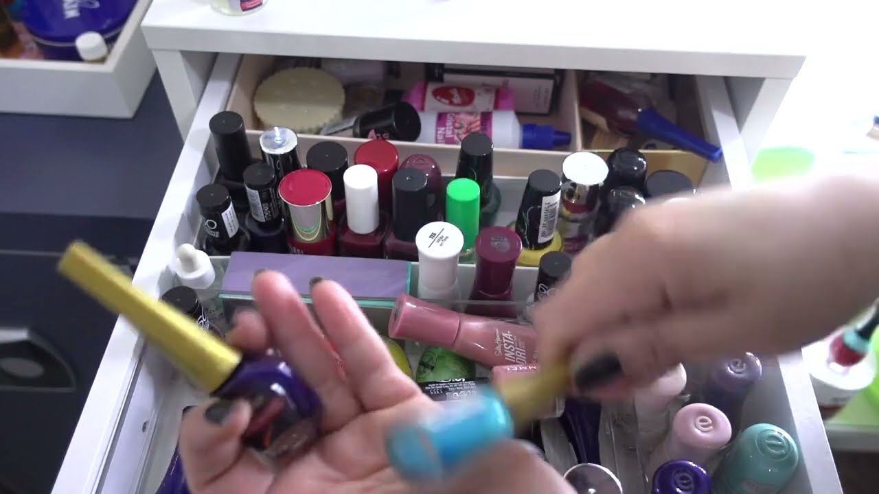 Organización de mi Tocador 2023 * Depuración de Esmaltes e Implementos para uñas