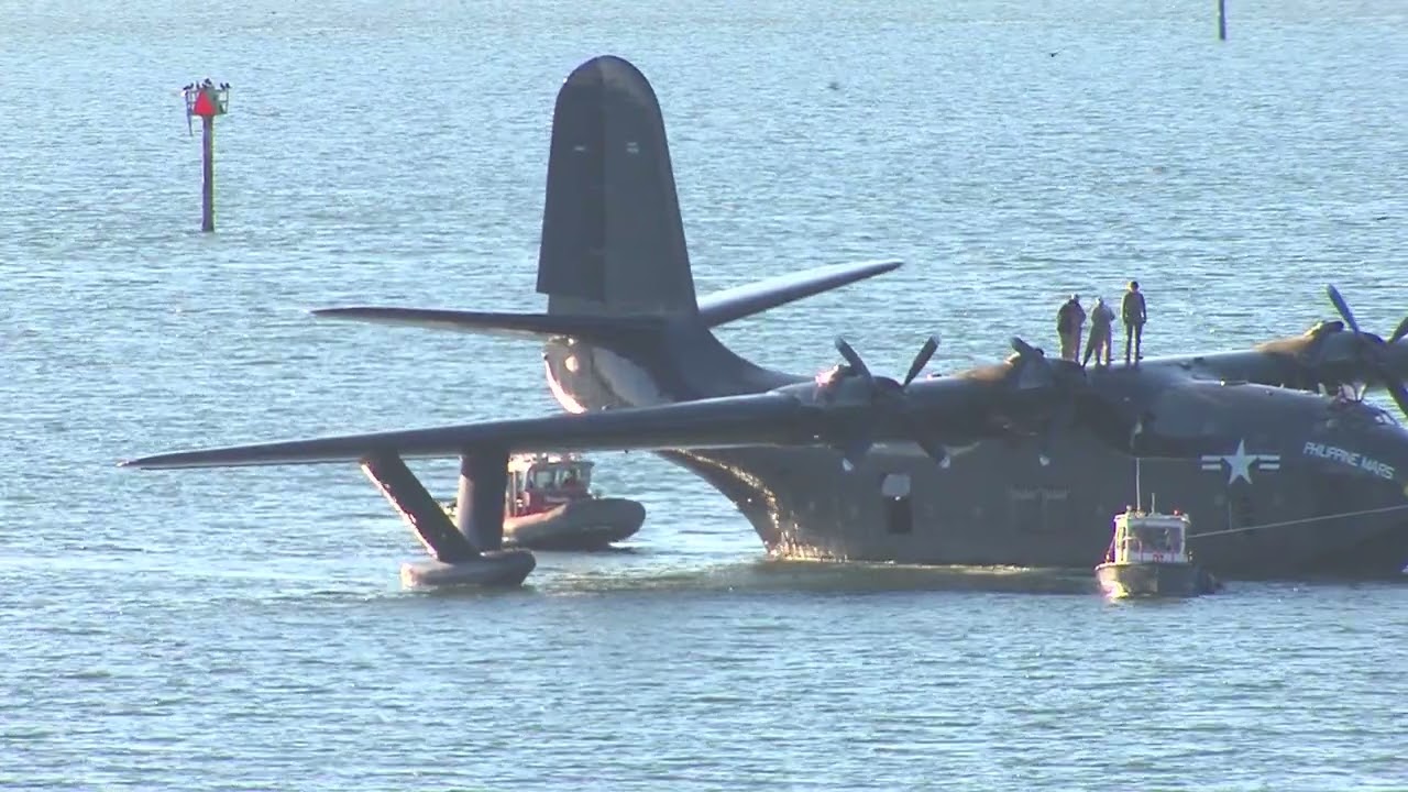 Martin Philippine Mars lands in the San Francisco Bay for the Last time