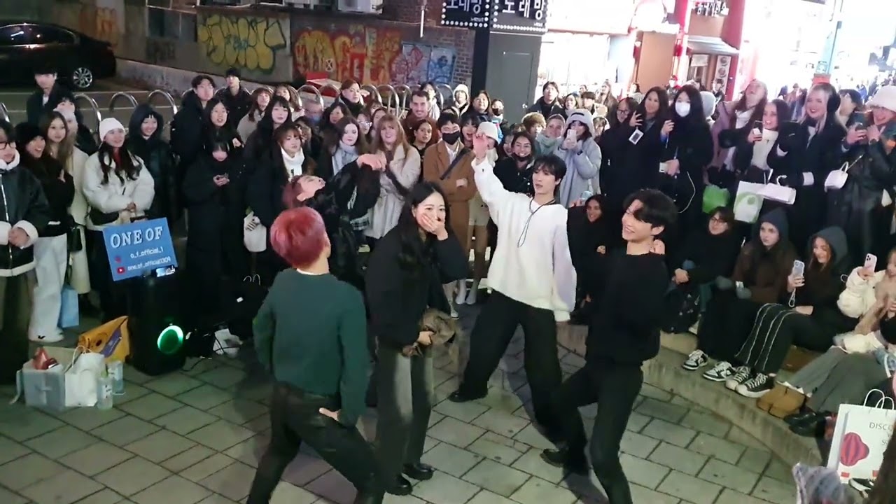 [STREET ARTIST] ONE OF. INTERACTIVE HONGDAE BUSKING. 231228.