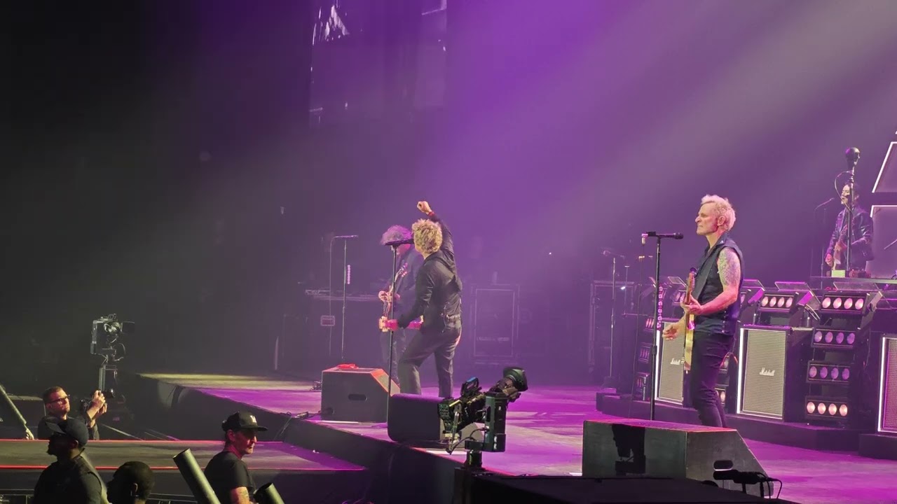 Green Day - Bobby Sox (Live in Paris, France 2024) 4K HD 60FPS