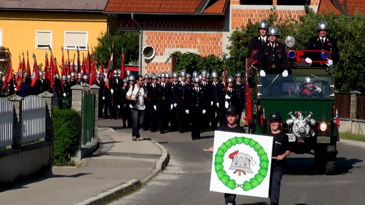 Častna četa Gasilske zveze Ljubljana na paradi