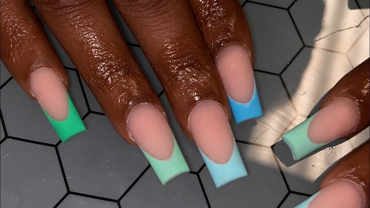 WATCH ME WORK| How to do Acrylic Nails