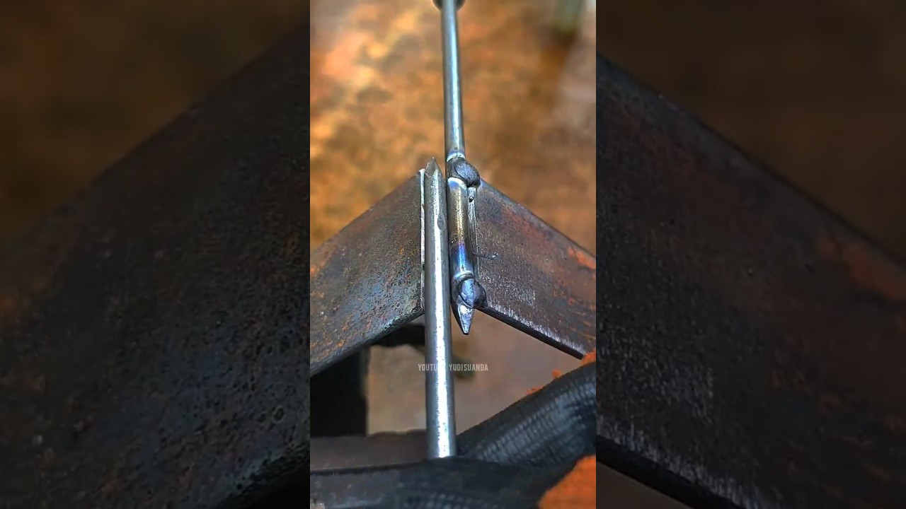 brilliant welder trick working with nails on thin metal work #welding #welder #metalworking