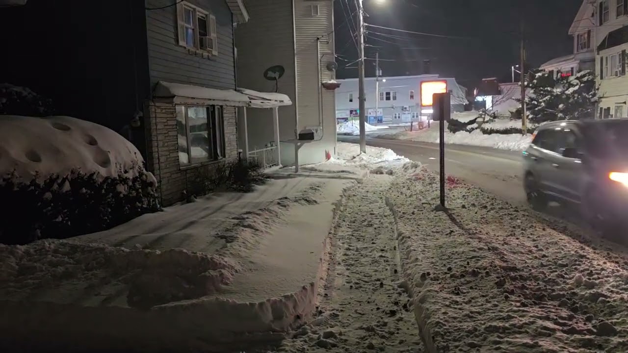 Winter Storm Fern, Olyphant, PA, January 26, 2026, ~7:30pm. 11.2 Inches of Snow, 14F, -2F Windchill.