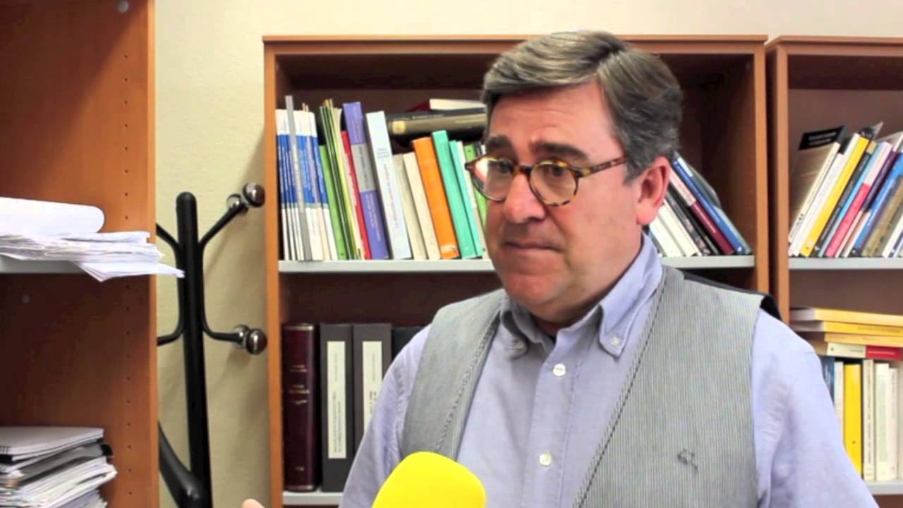 Entrevistas Factor Universitario -- Juan Torres López, catedrático de Economía Aplicada US