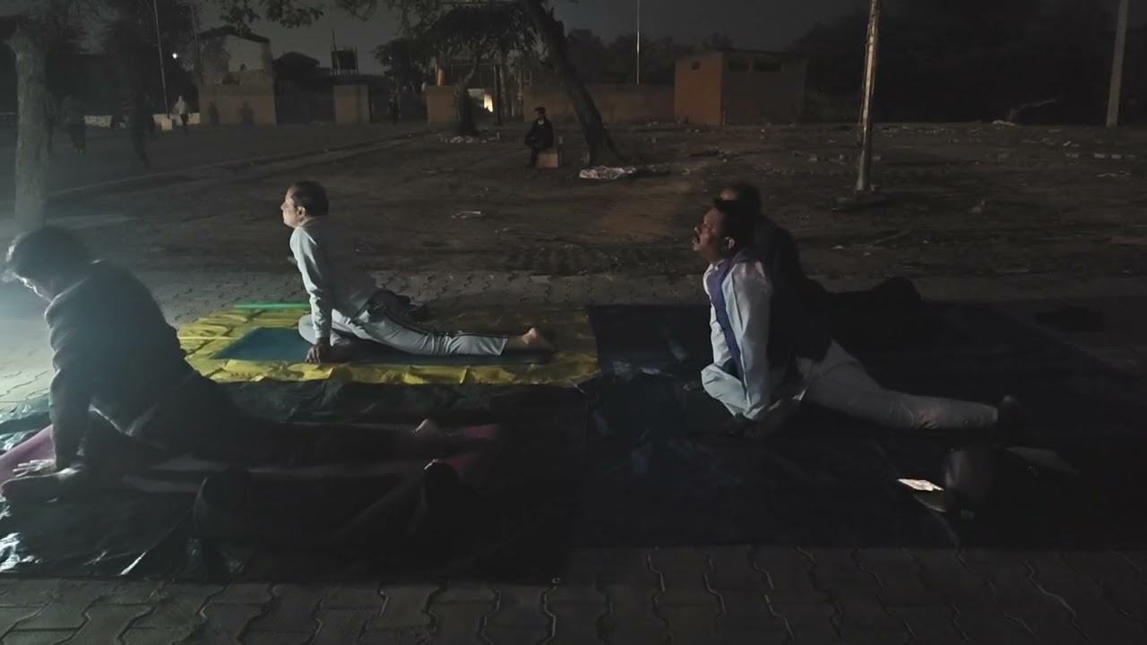 राजकपोतासन (King Pigeon Pose)