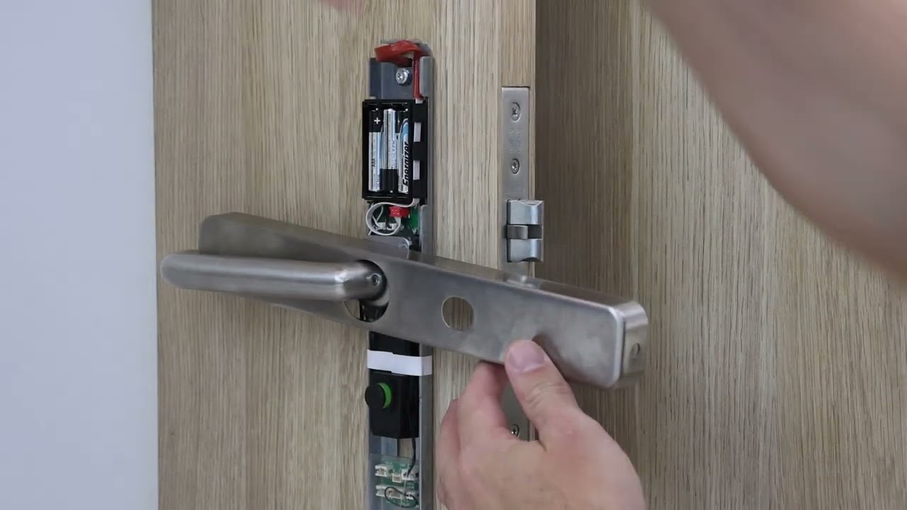 How to: Change Batteries on a Salto Wireless Lock