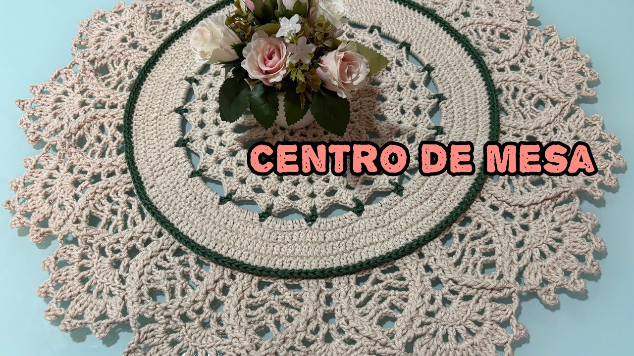Centro de mesa de crochê (65cm de diâmetro) por @luziafigueiredo_croche 