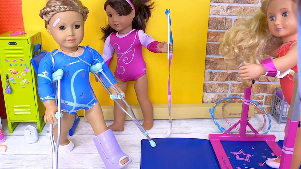 Play Dolls stories about gymnastics accident and friendship support!