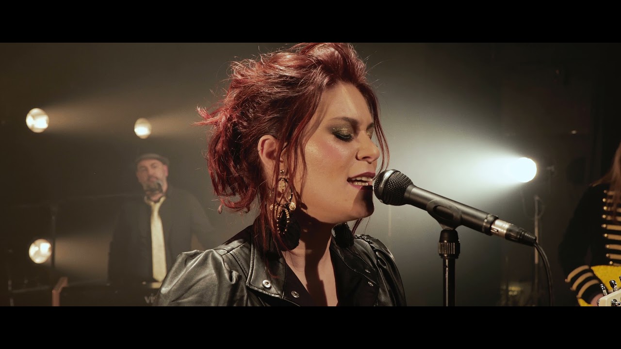 Jessie Lee & The Alchemists - 