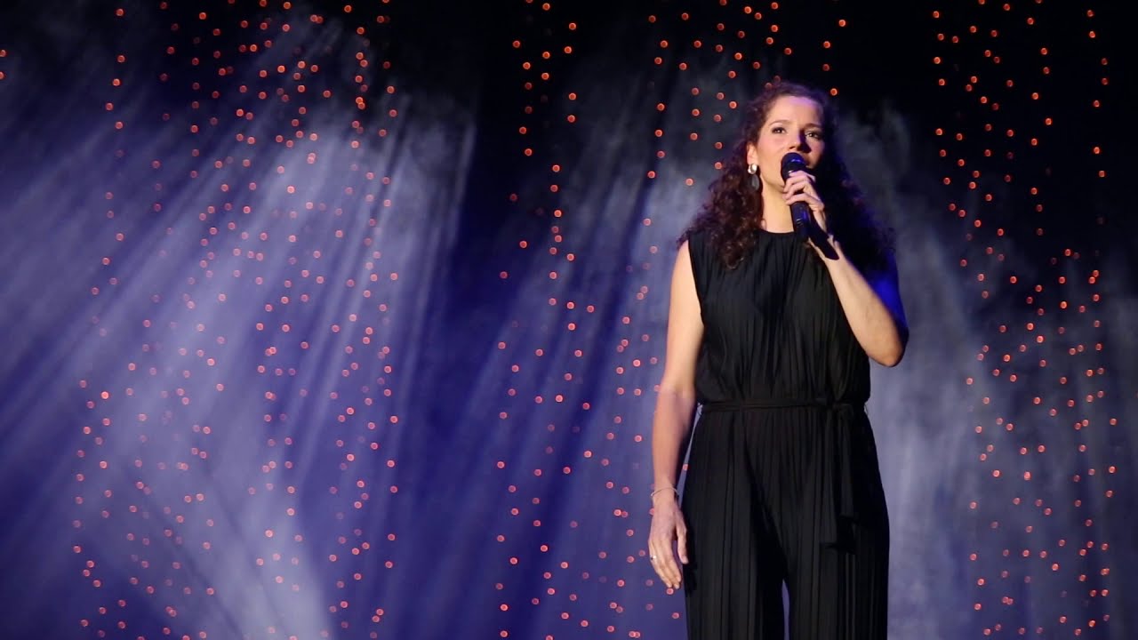 Vágó Bernadett  - The mist (Dracula musical)