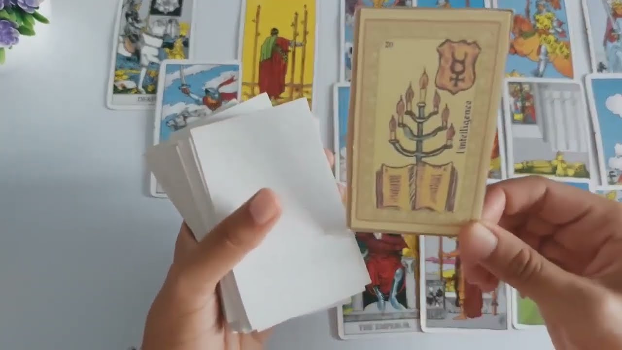 تاروت برج السرطان حبيب  يريد الارتباط فيك ❤️🦋