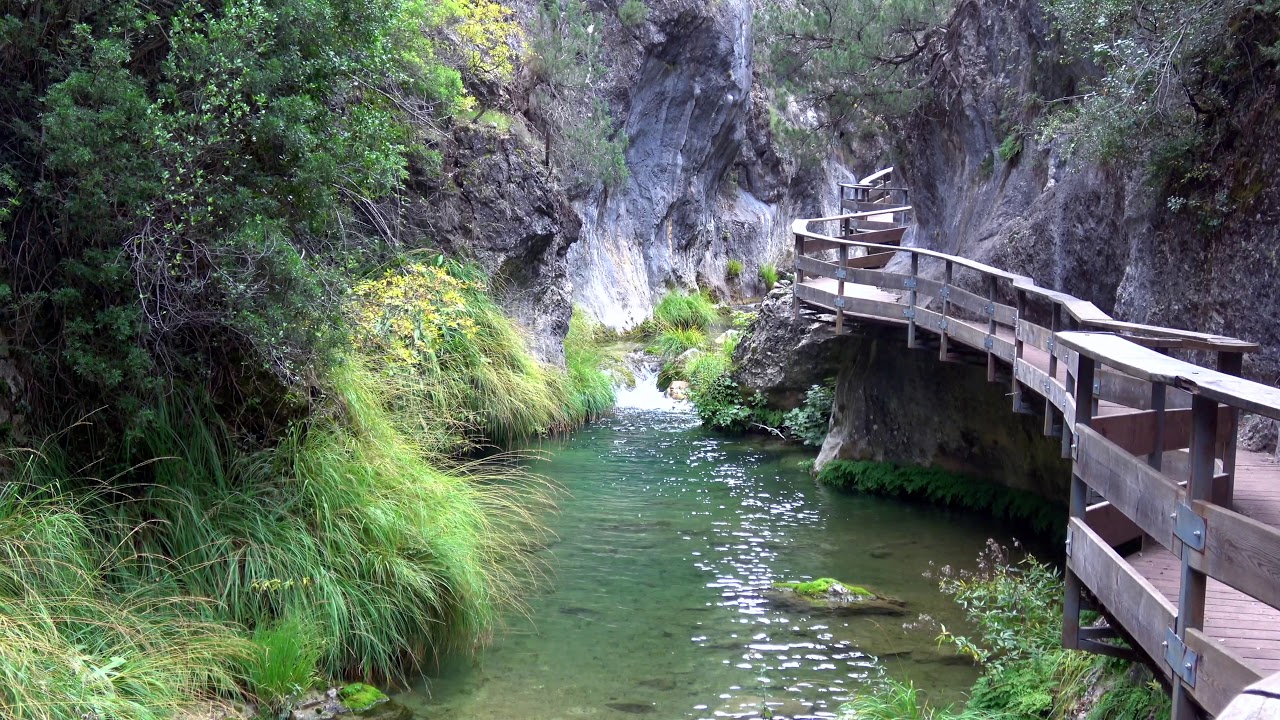 RÍO BOROSA. Parque Natural Sierra de Cazorla, Segura y las Villas. 4K