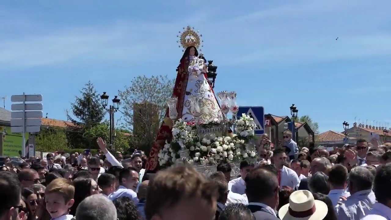 La Virgen de las Vacas baila al ritmo de 'El gato montés'