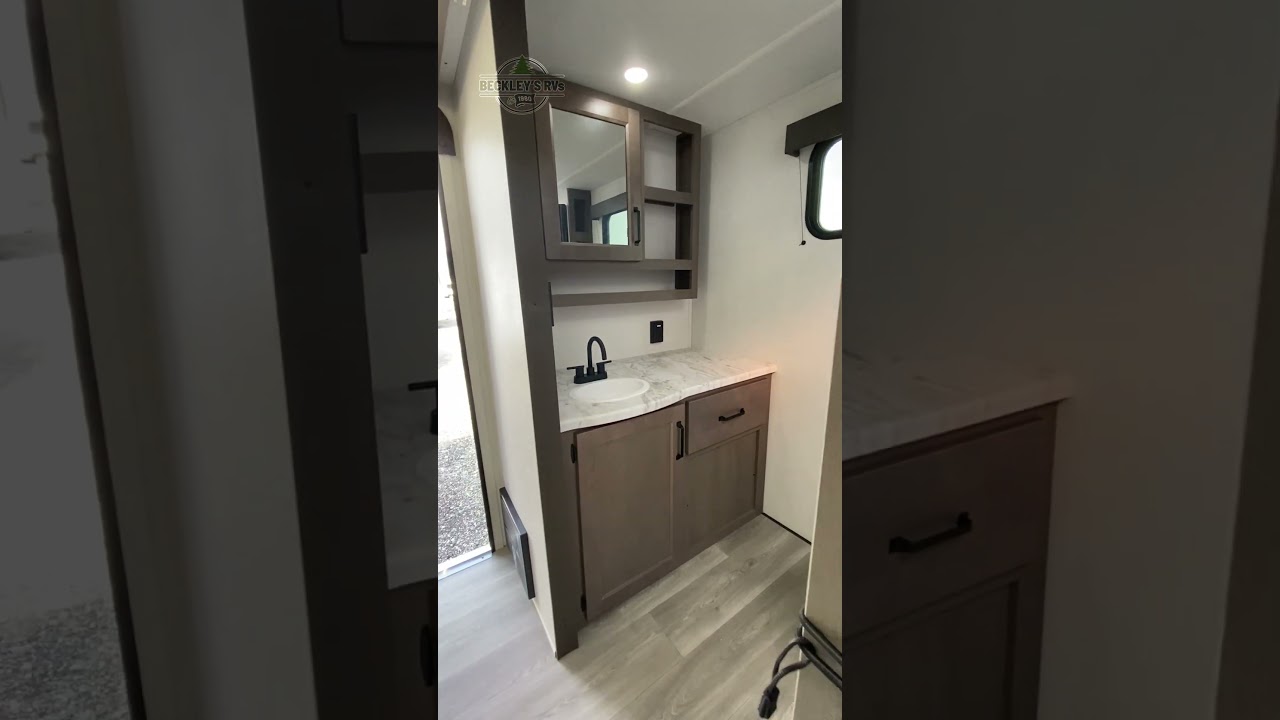 $36,570! 2024 Grand Design Transcend Xplor 221RB! | Beckley's RVs
