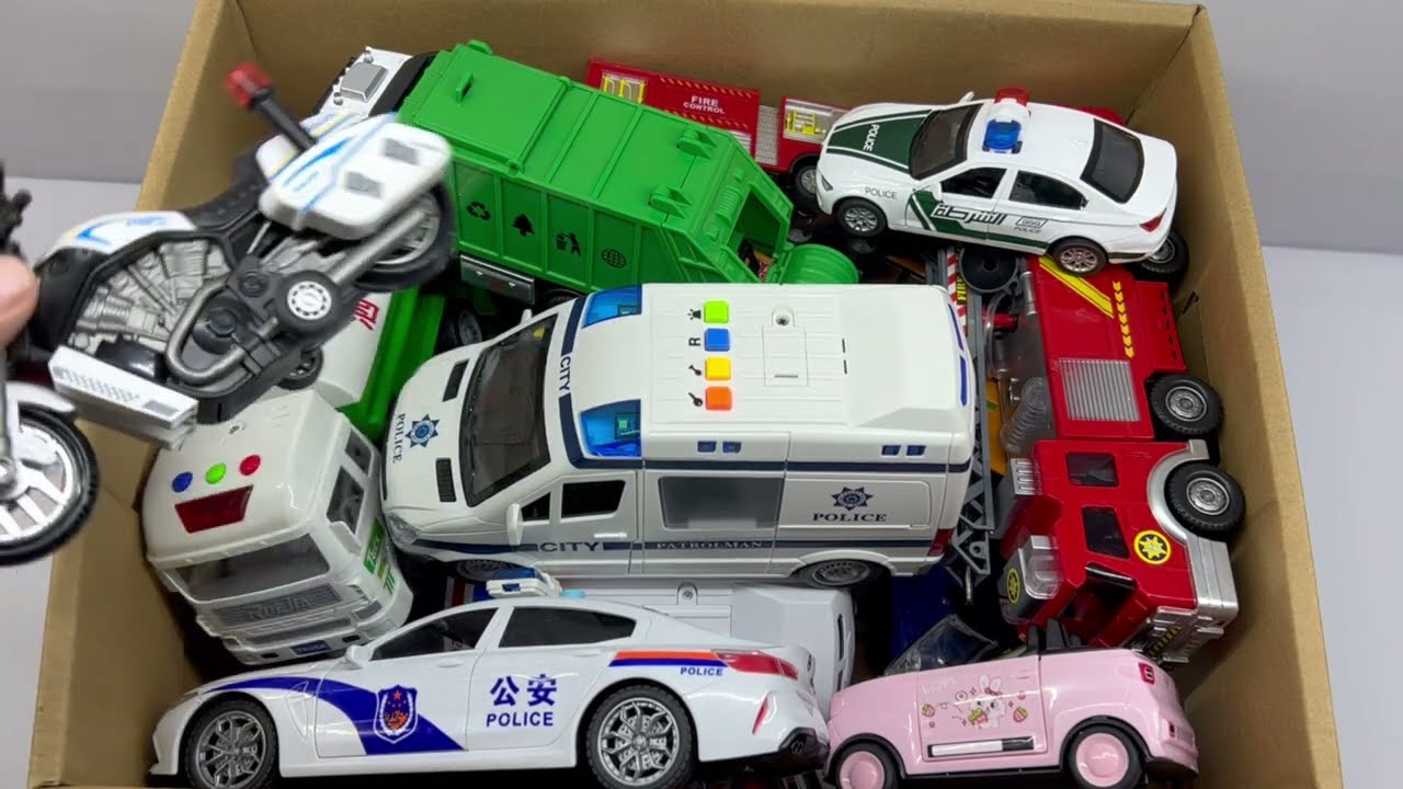 Miniature police car running! Emergency driving test! With siren pipo pipo 1