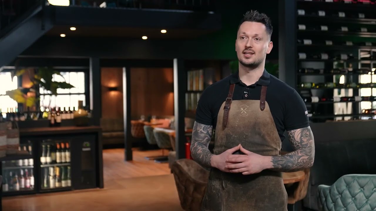 Dennis - werken in de keuken van Restaurant 't Jagershuys (WOODZ)