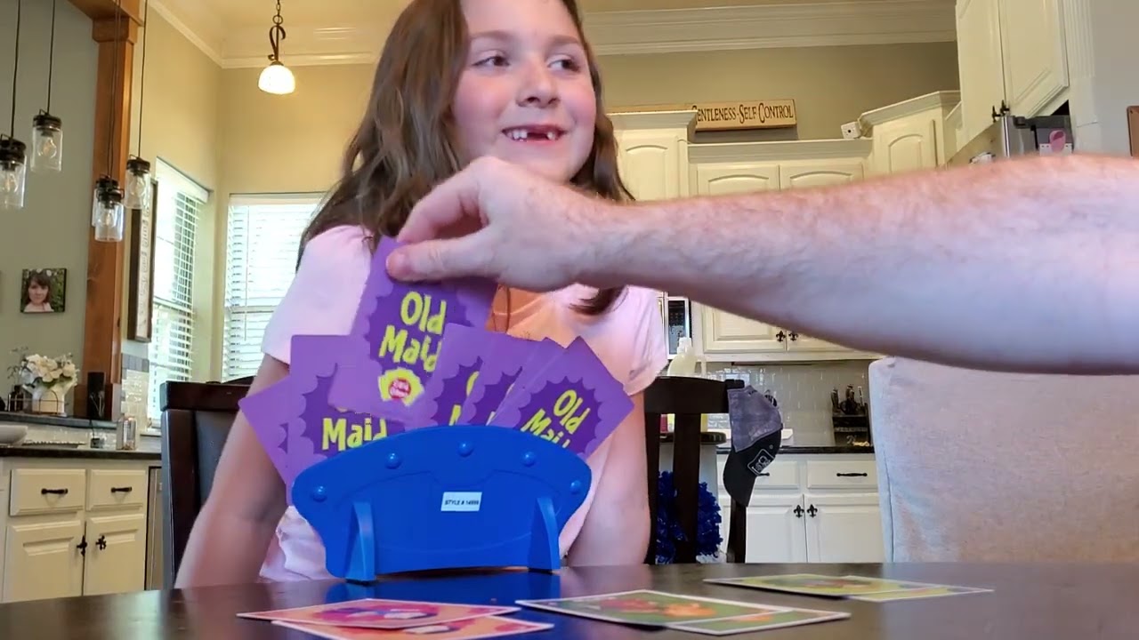 exciting game of old maid: aunt kelli v uncle stephen v 7yo Zoe