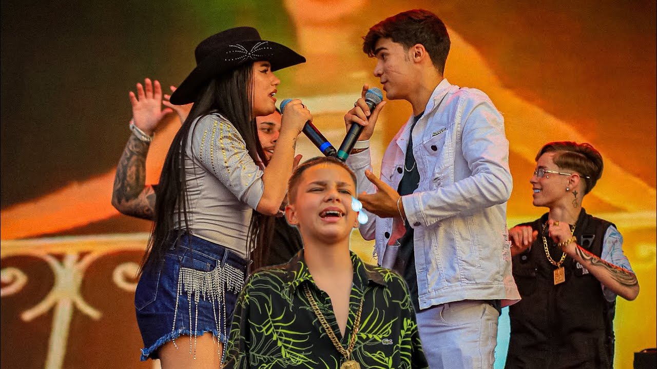 OLHA O QUE A RAFINHA FEZ COM O ENZO NO SHOW DA TURMA DA BOIADEIRA😱😱 *ele chorou muito?*
