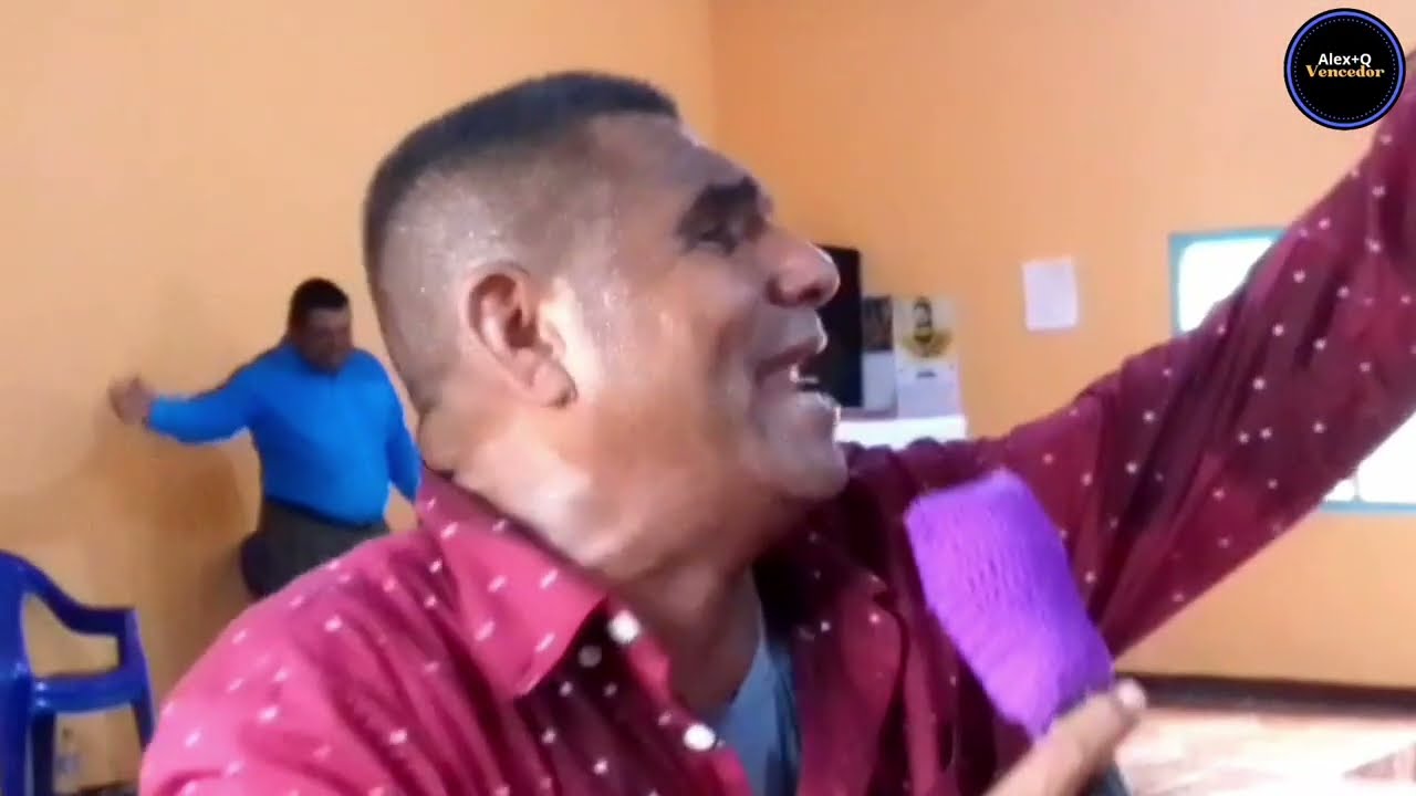 El Salmista HECTOR FUENTES, adoró con todo su corazón, mira lo que pasó/ Alex+QVencedor