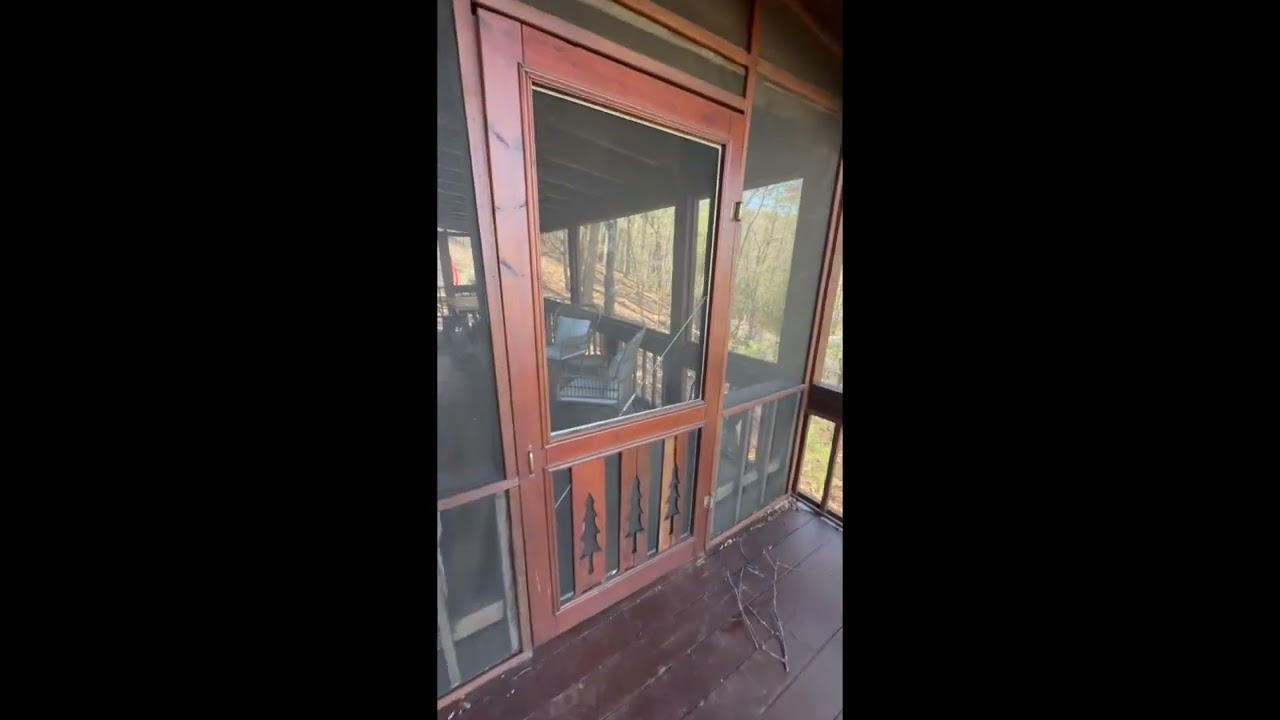 181 Ridge Cir, Blue Ridge, GA