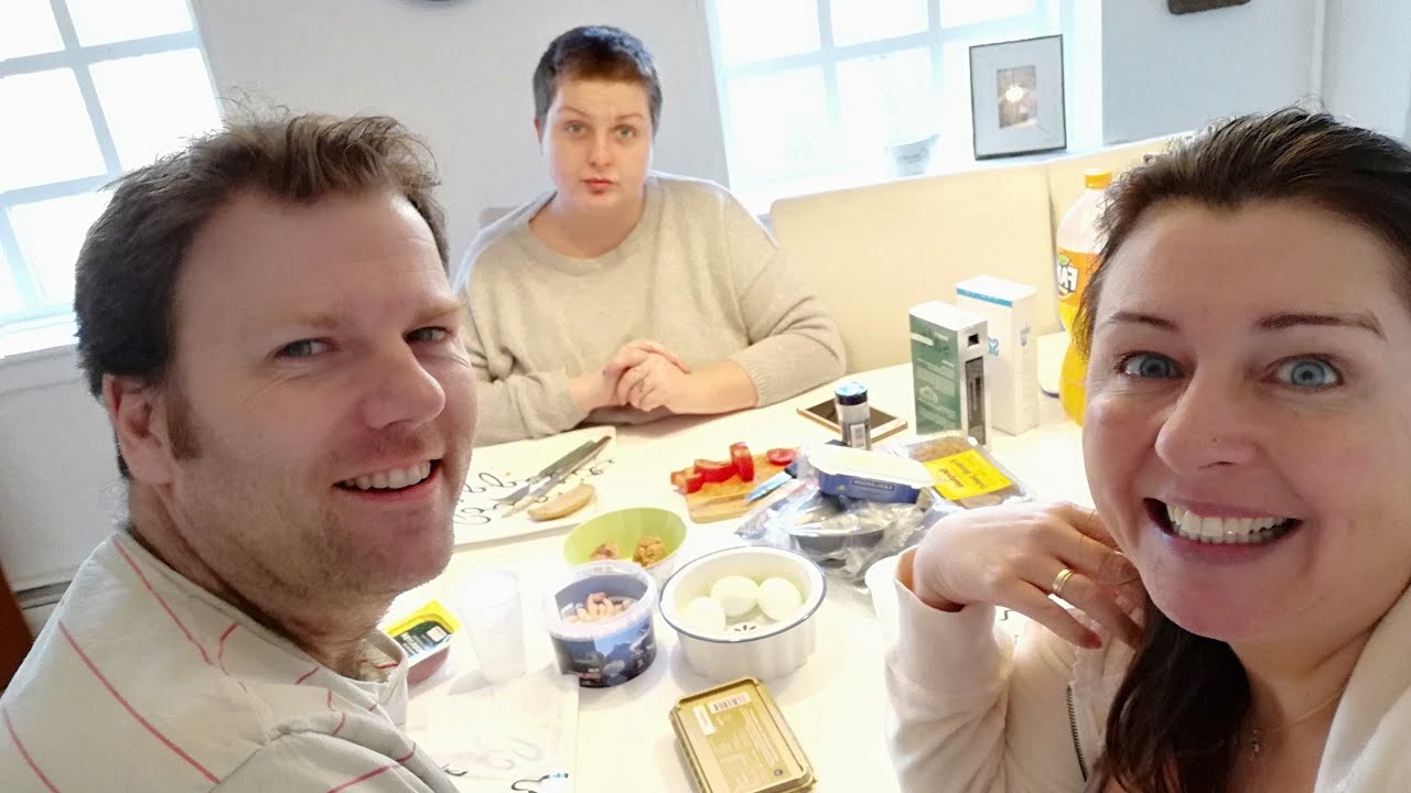 Frokost med Nadia🍽️Nadia handler🛍️😊