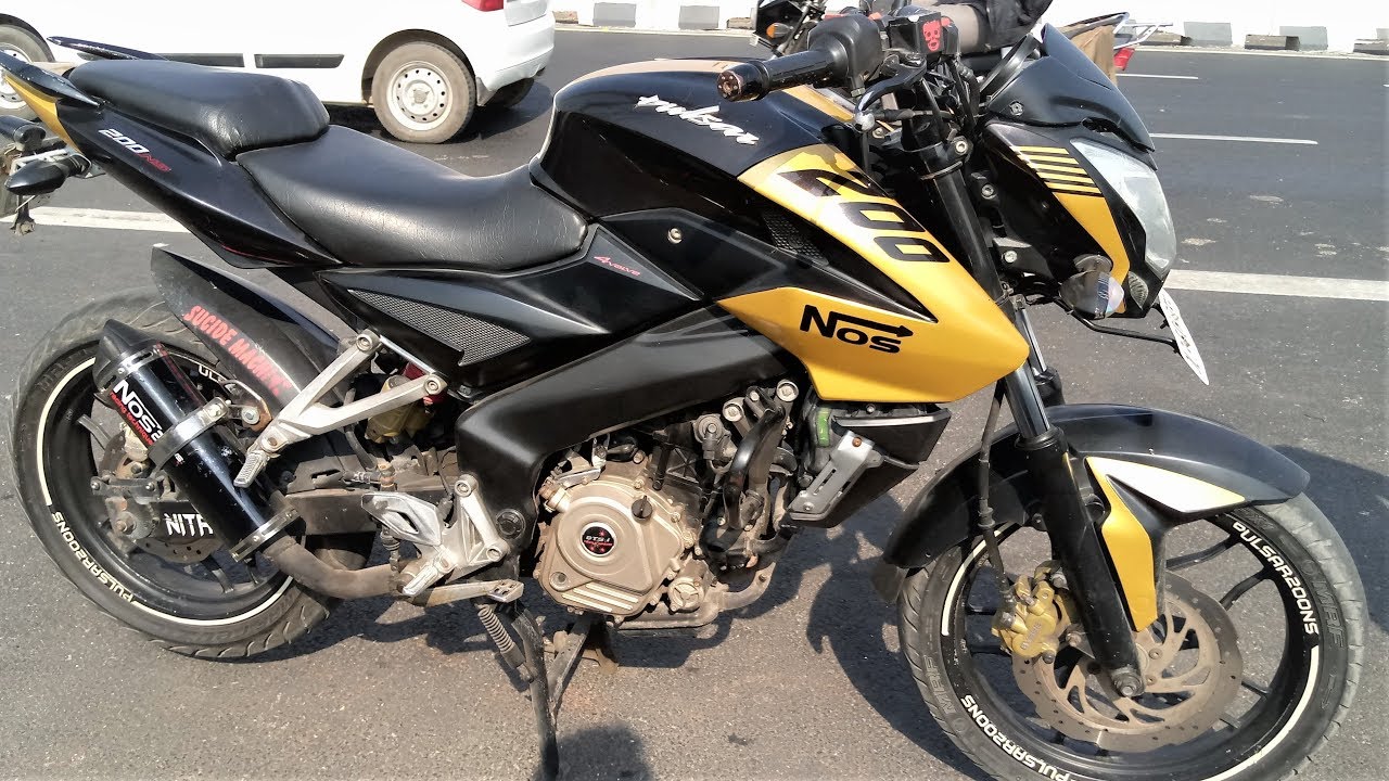 pulsar 200ns golden wrap with NOS exhaust sound