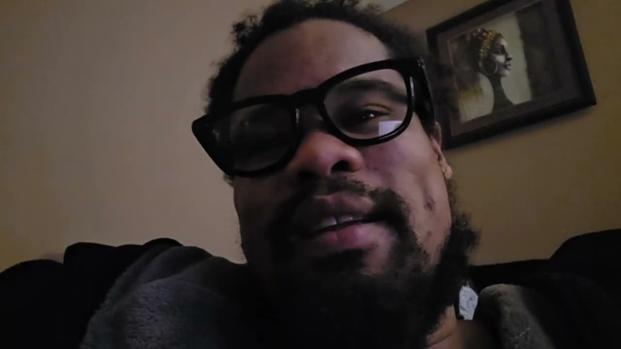 Black man explains why the country of Dubai sucks anywhere.