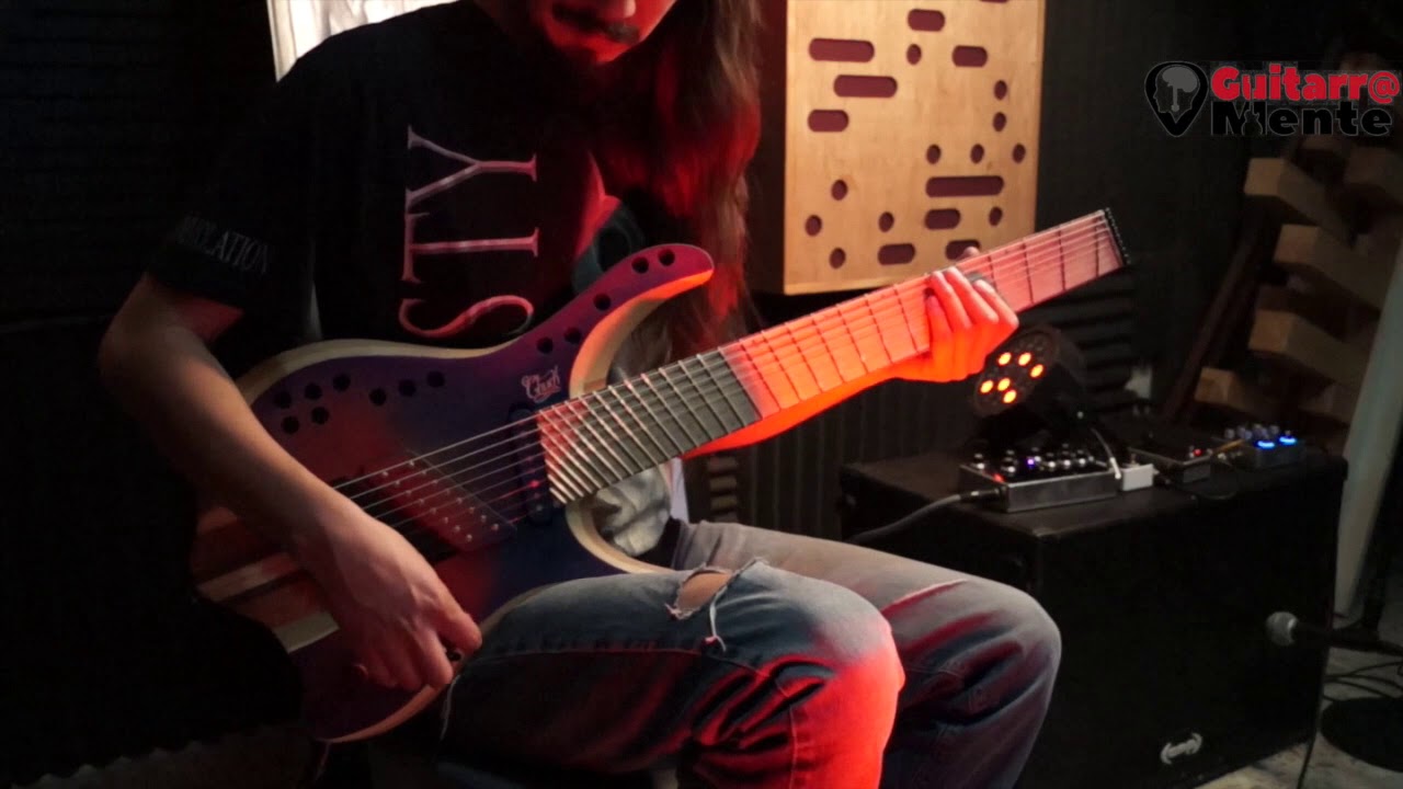 Un riff de Death Metal y 19 guitarras ¿ cuál sonará mejor ?
