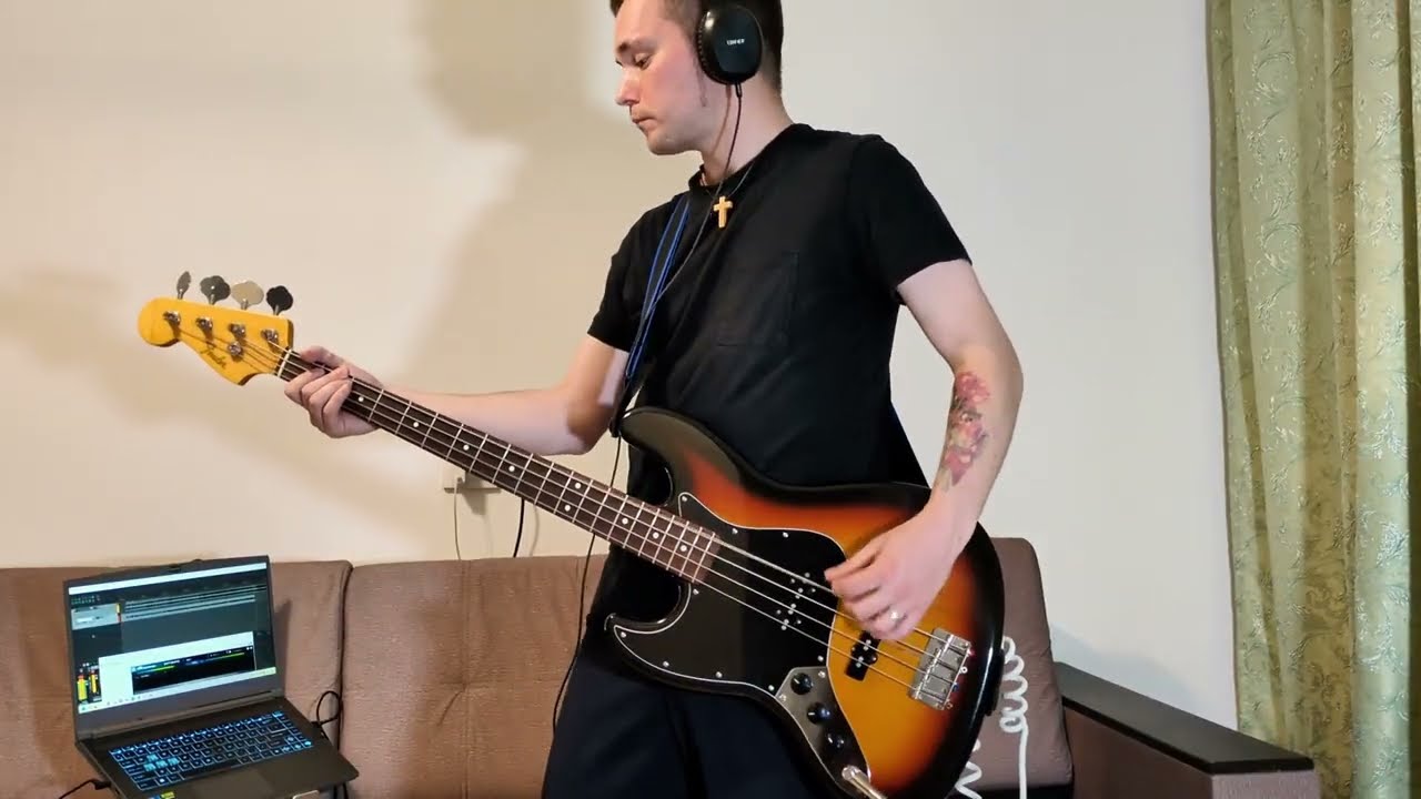 John Maus - Disappears (bass cover)