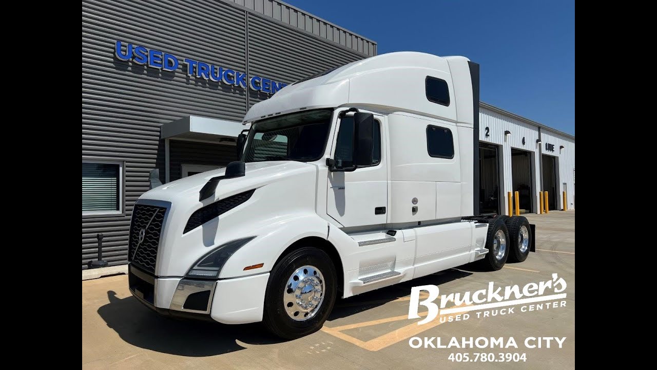 Used 2019 Volvo VNL860 Sleeper Semi Truck for Sale - A8687P
